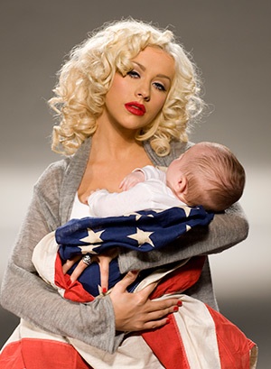 Christina Aguilera et son fils Max Liron, pour Rock the Vote.